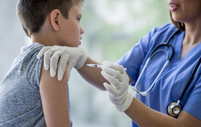Вакцинация детей от 12 до 17 лет началась